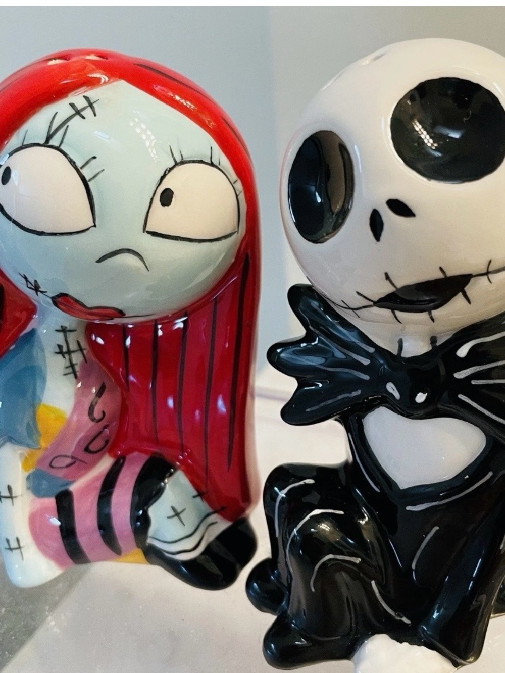 Disney-new-nightmare before Christmas-salt & pepper shakers
